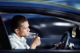 عوارض سیگار کشیدن در داخل اتومبیل 
